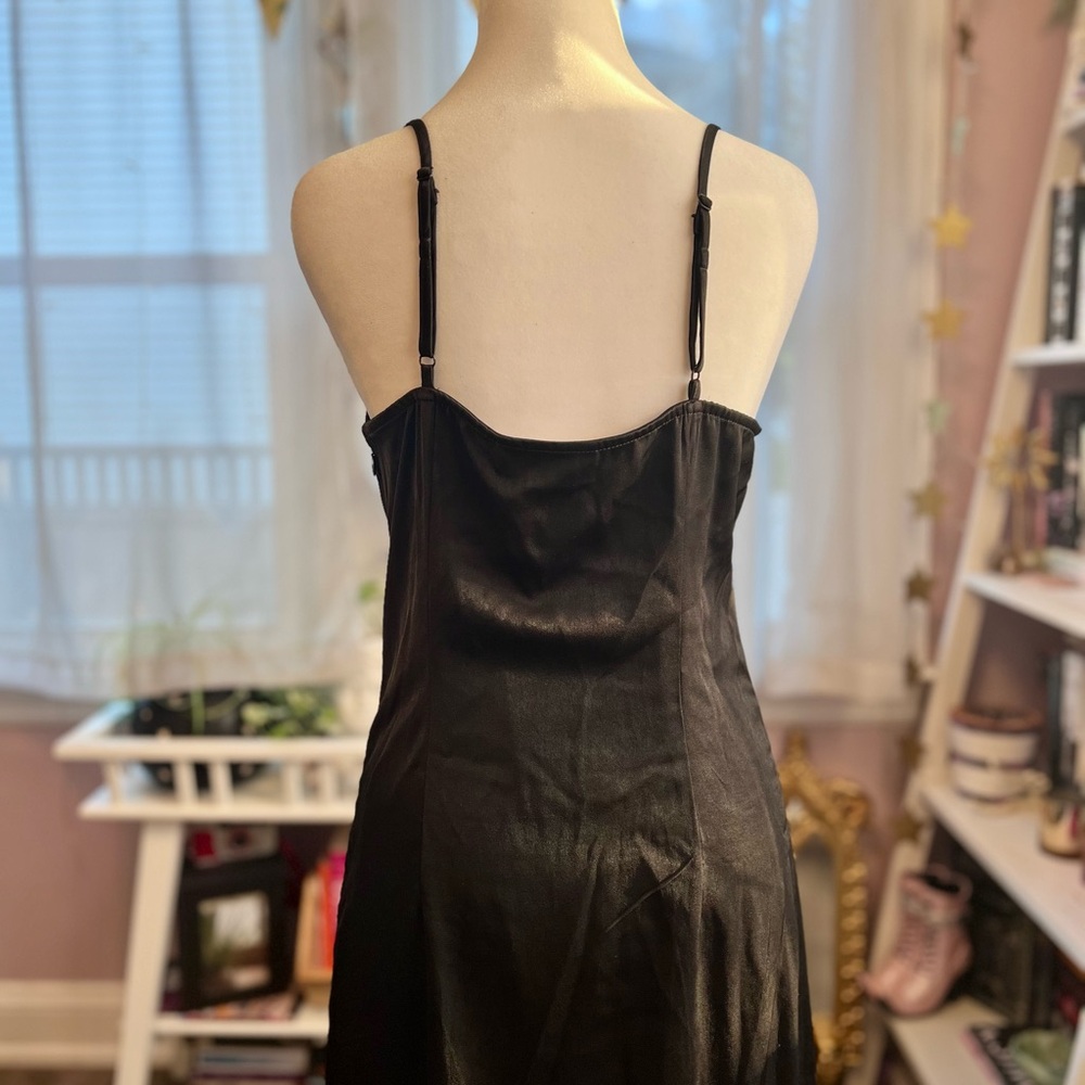 ✨💖HP💖✨ VILA Satin Black High Low Flounce Hem Midi Dress - Picture 6 of 8